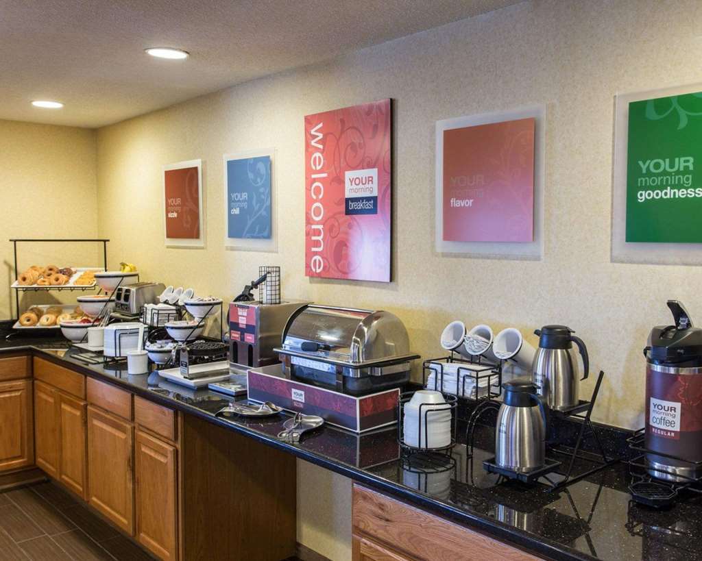 Quality Inn I-25 Пуэбло Ресторан фото